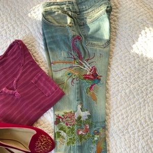 JIE RAN EMBROIDERED JEANS😍